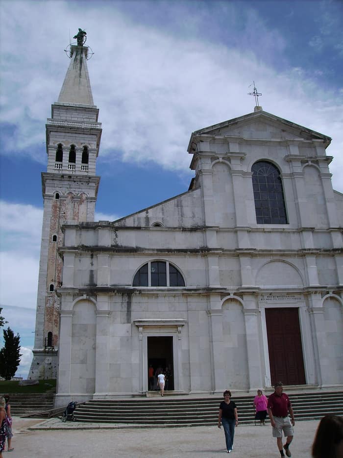 Seconda veduta della chiesa di Sant'Eufemia a Rovigno, agosto 2006