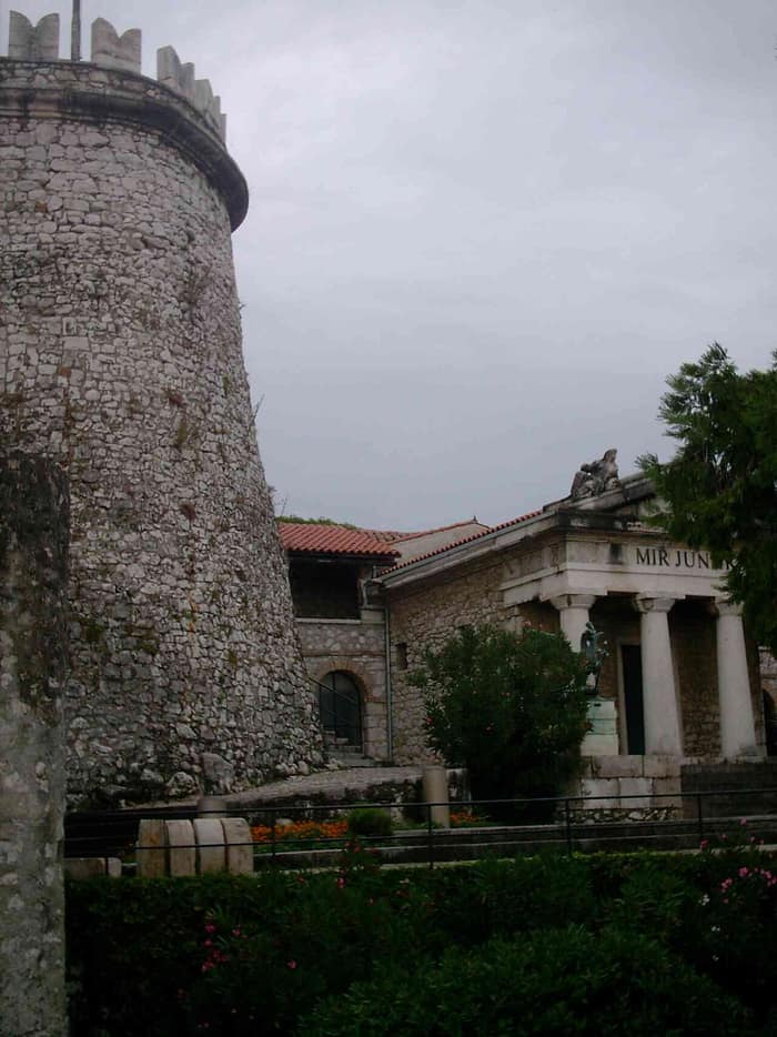 Gradina Trsat na brdu iznad grada Rijeke