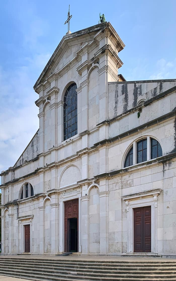 Chiesa di Sant'Eufemia a Rovigno, prima veduta