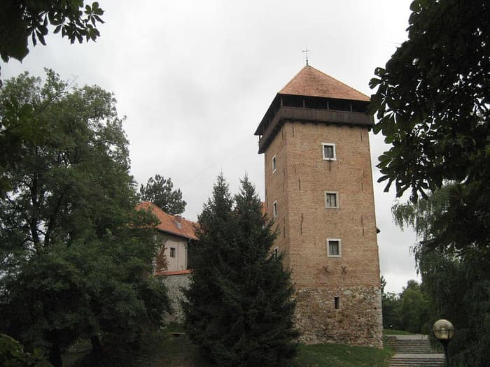 Burg Dubovac von Karlovac aus gesehen