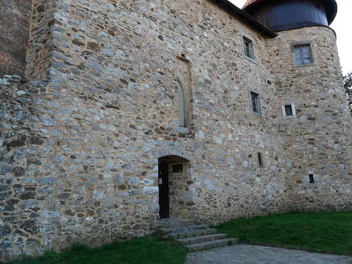 Burg Dubovac, weitere Ansicht der Anlage