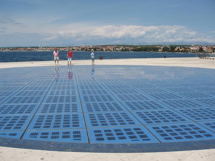 Solarmodule des Grußes an die Sonne