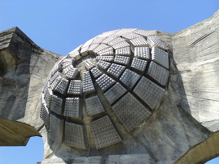 Il monumento di Podgarić, prima veduta aggiuntiva